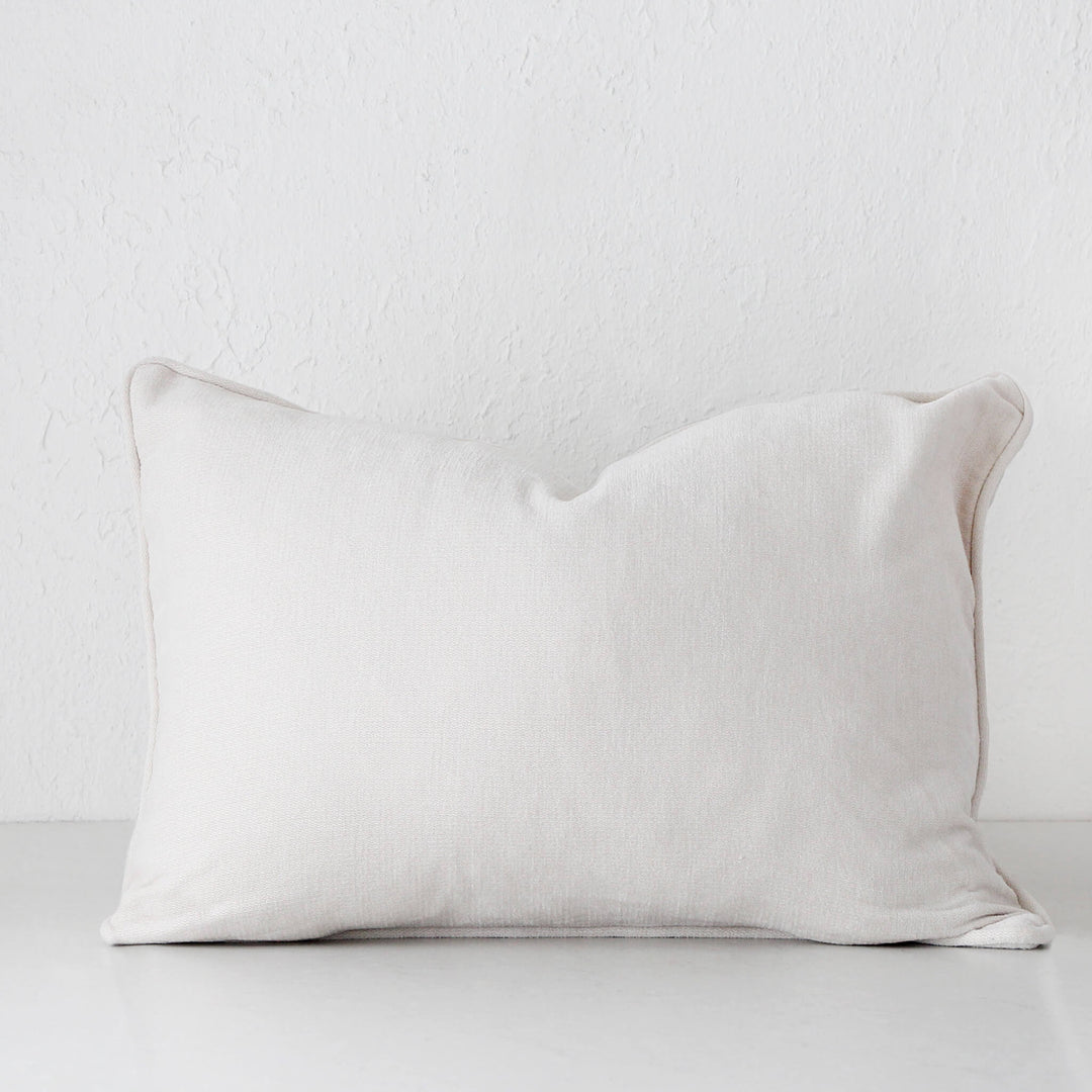 CARSON CUSHION | 40 x 60 | WHITE