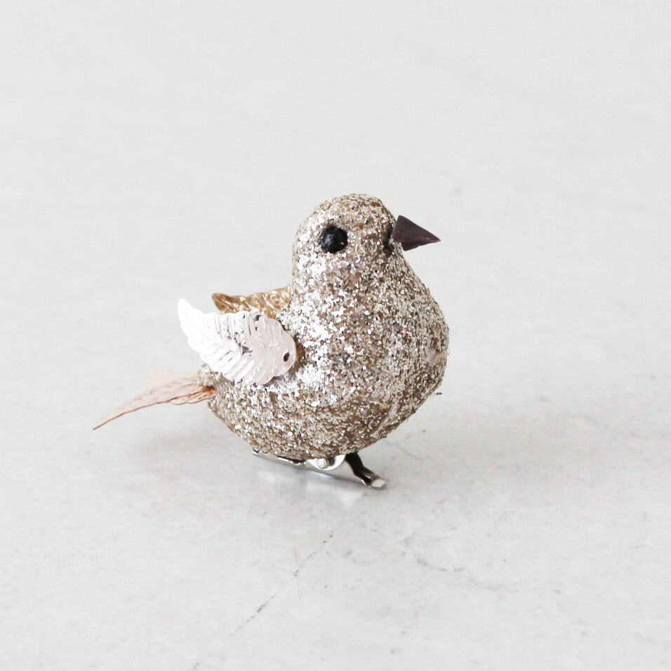 CHAMPAGNE BIRD CLIP DECORATION  |  CLOSE UP  |  ROSE GOLD GLITTER