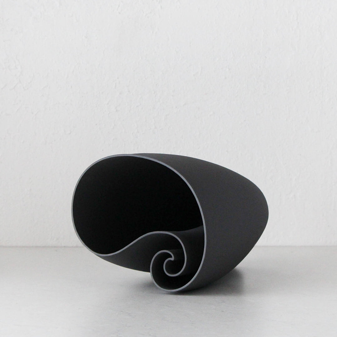 JADE VASE 34CM  |  CHARCOAL