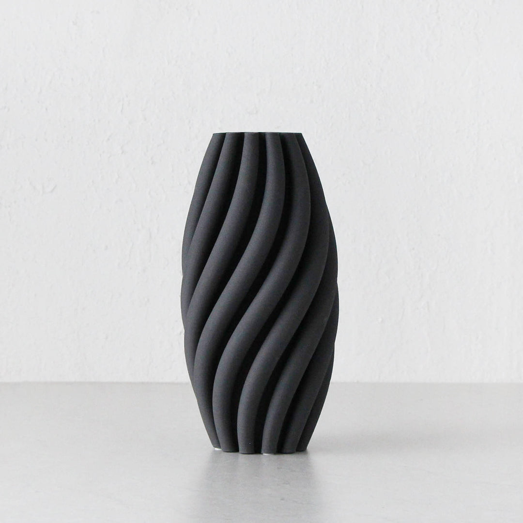 STELLA VASE 29CM  |  CHARCOAL