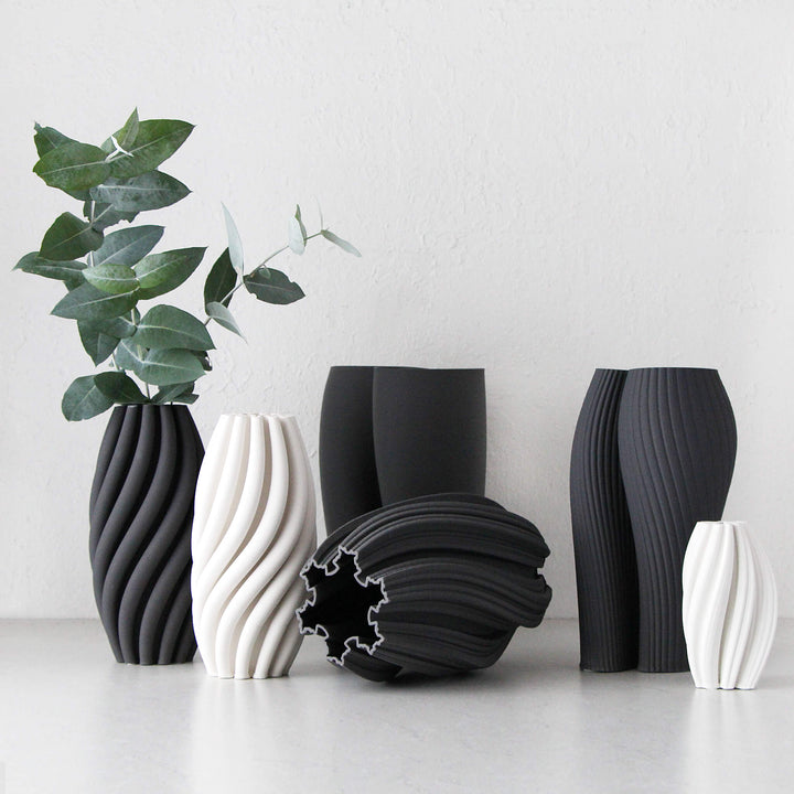 JADE VASE 34CM  |  CHARCOAL