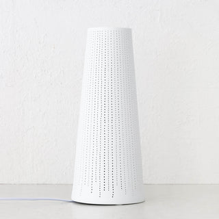 DIANNA PORCELAIN TAPERED LAMP  |  CORD  |  WHITE