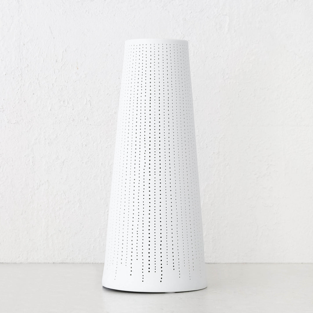 DIANNA PORCELAIN TAPERED LAMP  |  LARGE  |  WHITE