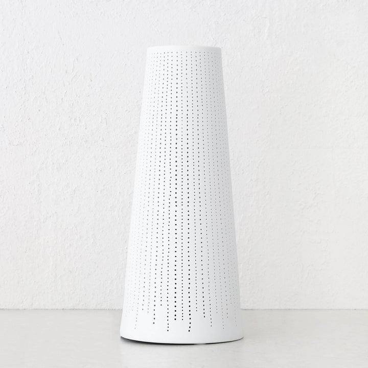 DIANNA PORCELAIN TAPERED LAMP  |  LARGE  |  WHITE
