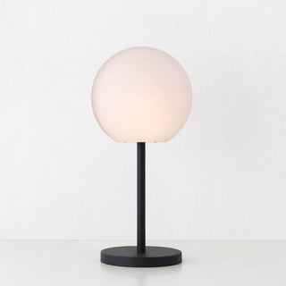 LBD EXCLUSIVE  |  DINESH OUTDOOR LED TABLE LAMP  |  WHITE + BLACK