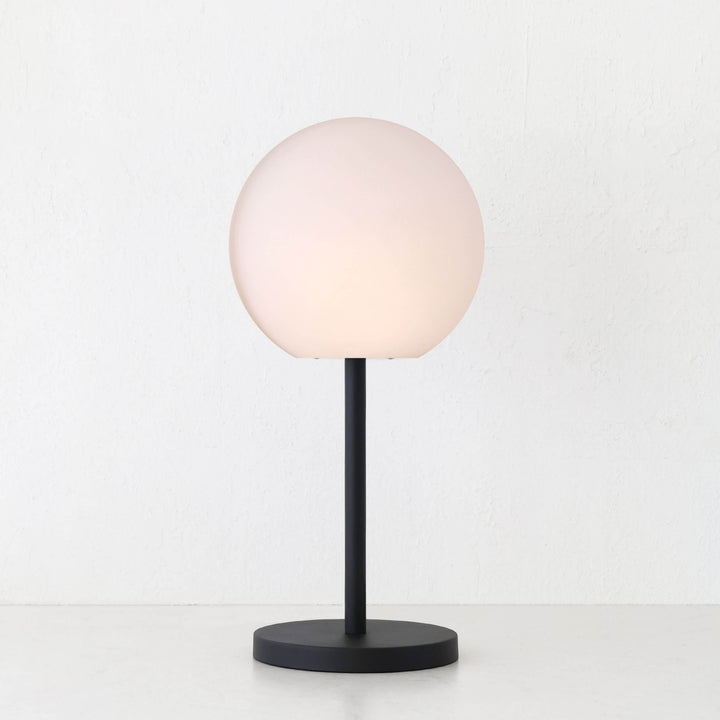 LBD EXCLUSIVE  |  DINESH OUTDOOR LED TABLE LAMP  |  WHITE + BLACK