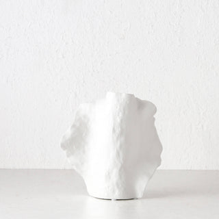 LIVING BY DESIGN EXCLUSIVE  |  DRUYA CERAMIC VASE  |  MEDIUM  |  NATURAL WHITE CERAMIC