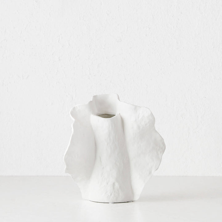 DRUYA CERAMIC VASE MEDIUM  |  NATURAL WHITE CERAMIC