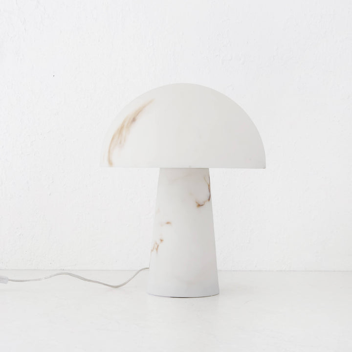 DUNE TABLE LAMP  |  38CM  |  ALABASTER