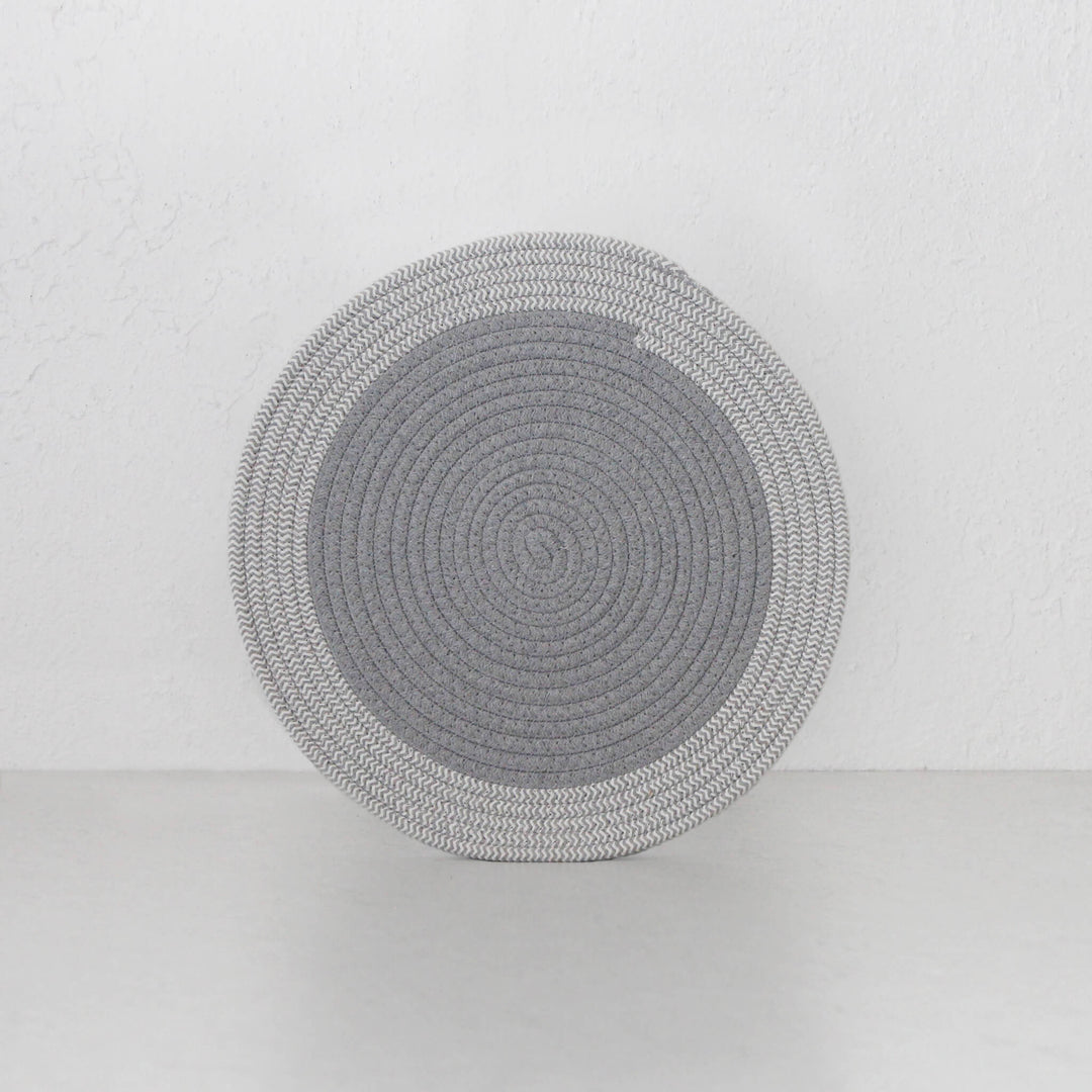 DEMI COTTON ROUND PLACEMAT | GREY + WHITE BORDER | SET OF 6