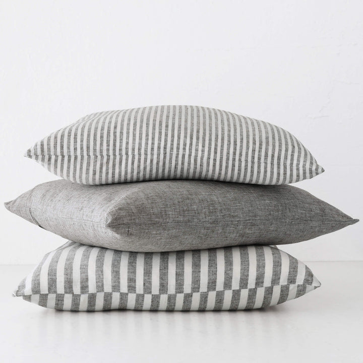 CADIZ  + FRONTERA CUSHION | EBONY MOCHA | STACK ANGLE