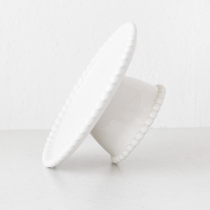 EDEN CHRISTMAS CAKE STAND  |  30CM  |  WHITE CERAMIC