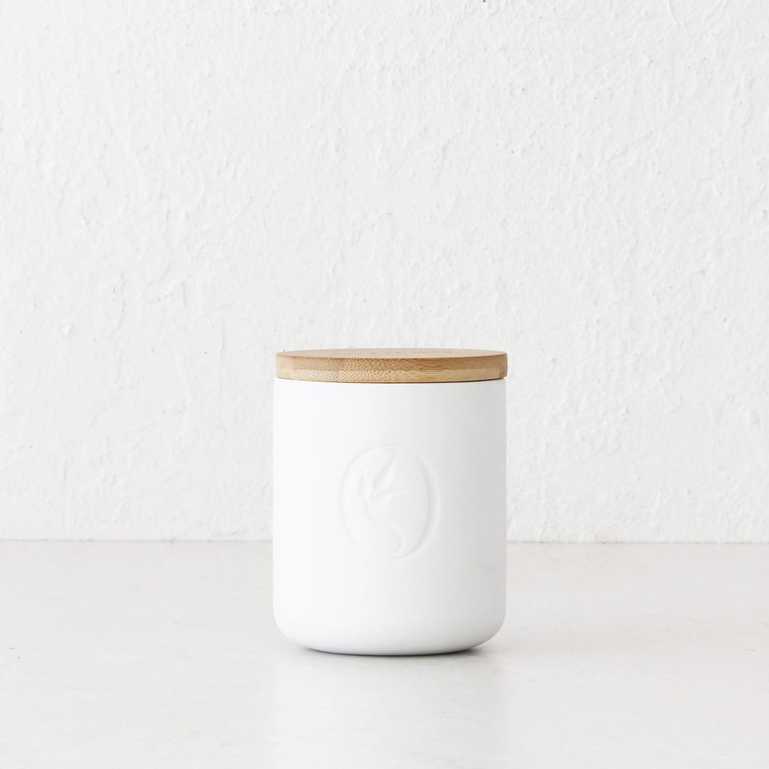 ELUME  |  CITRONELLA SOY JAR CANDLE + LID 300G  |  CITRONELLA + TEA TREE + LAVENDER