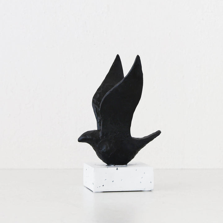 EROS BIRD SCULPTURE  |  BLACK + WHITE RESIN