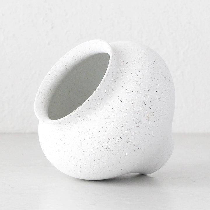 FAIRFAX SPECKLED CERAMIC VASE  |  17CM  |  WHITE + SAND CERAMIC