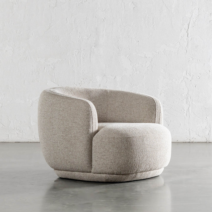 FARO ROUNDED ARMCHAIR  |  PEBBLE BAY MIST