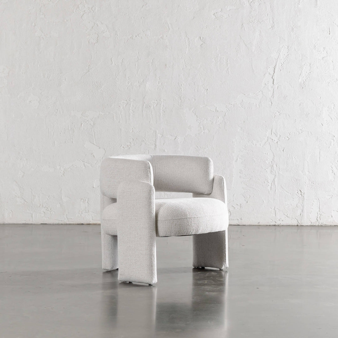 FARO ARMCHAIR  |  SNOW CAP WHITE