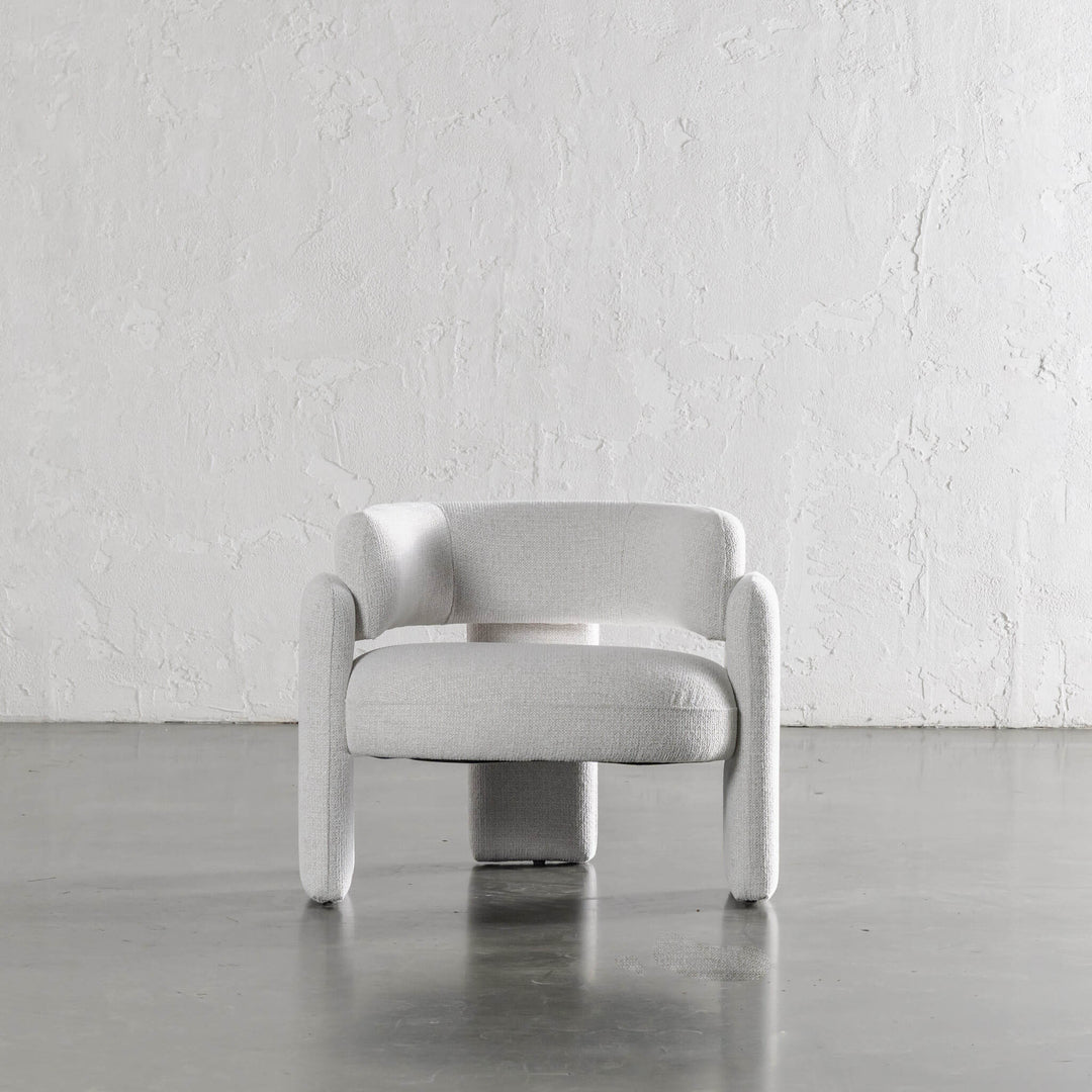 FARO ARMCHAIR  |  SNOW CAP WHITE