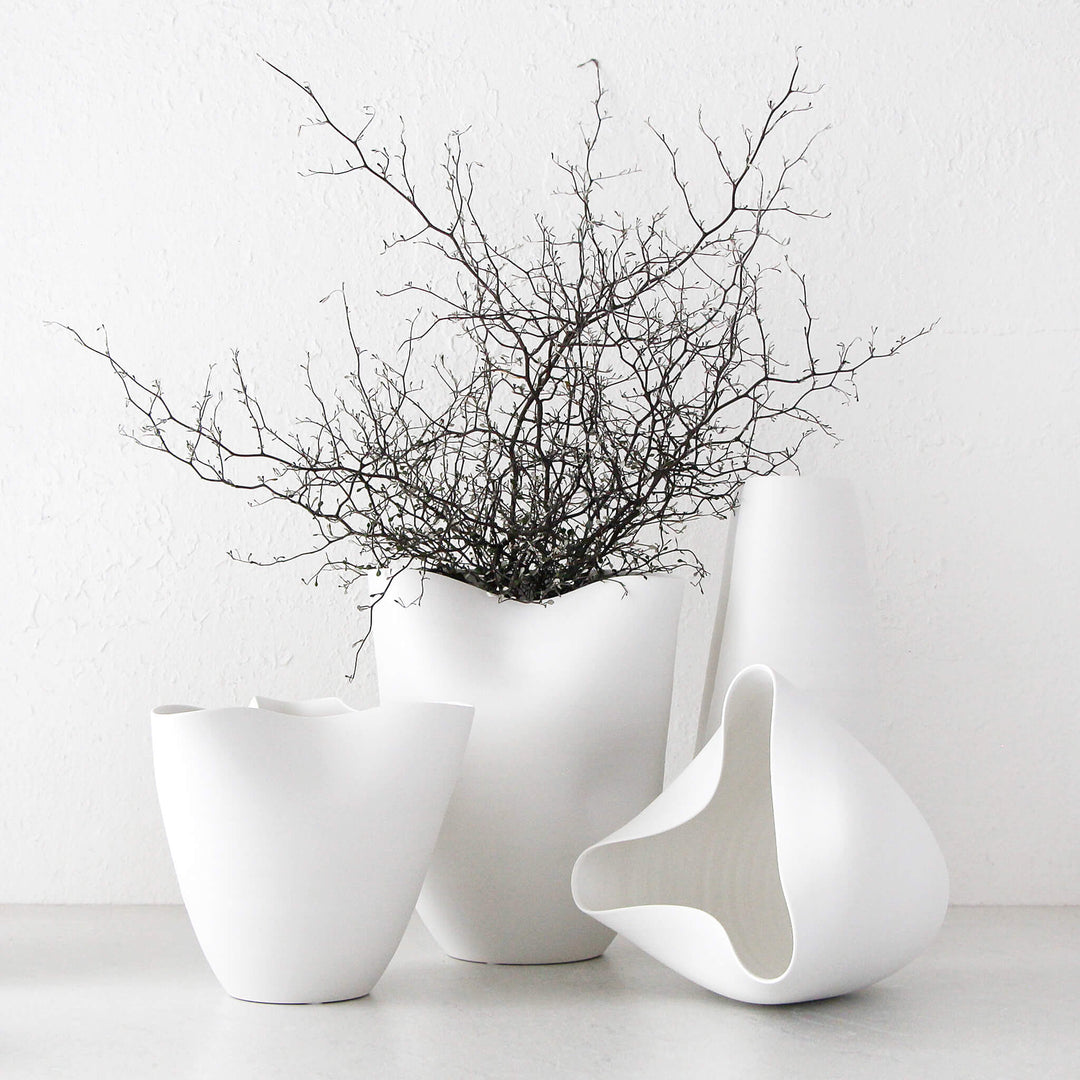 FLYNN CERAMIC VASE  |  WHITE CERAMIC COLLECTION