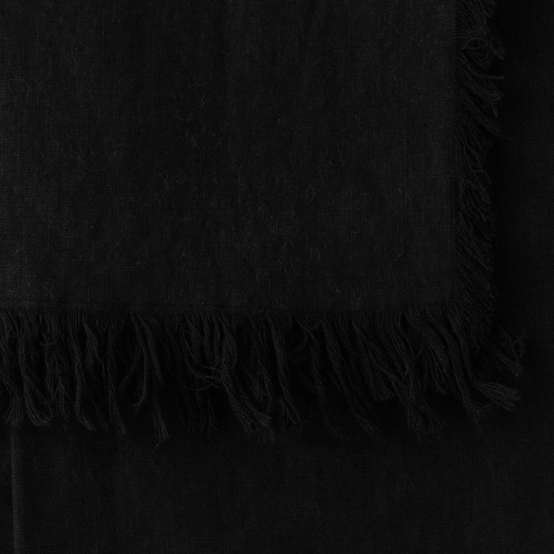 FRENCH LINEN THROW  |  180X140CM  |  CARBON BLACK NOIR