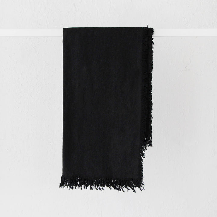 FRENCH LINEN THROW  |  180X140CM  |  CARBON BLACK NOIR