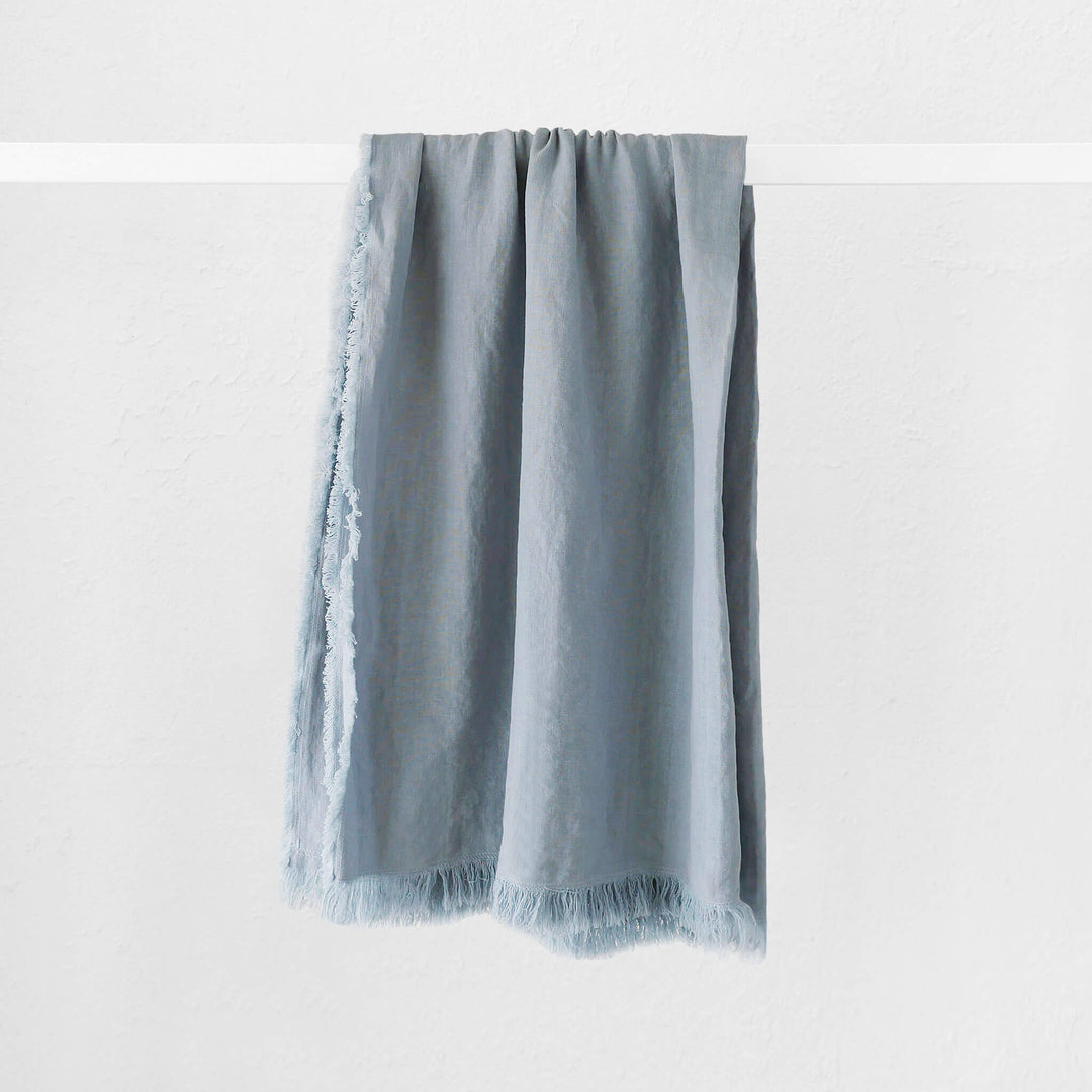 50% FINAL SALE  |  LBD EXCLUSIVE  |  FRENCH LINEN THROW  |  180X140CM  |  DENIM BREEZE