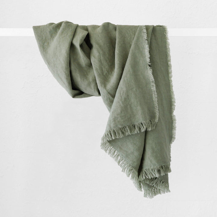 LBD EXCLUSIVE  |  FRENCH LINEN THROW  |  180X140CM  |  EUCALYPTUS MIST