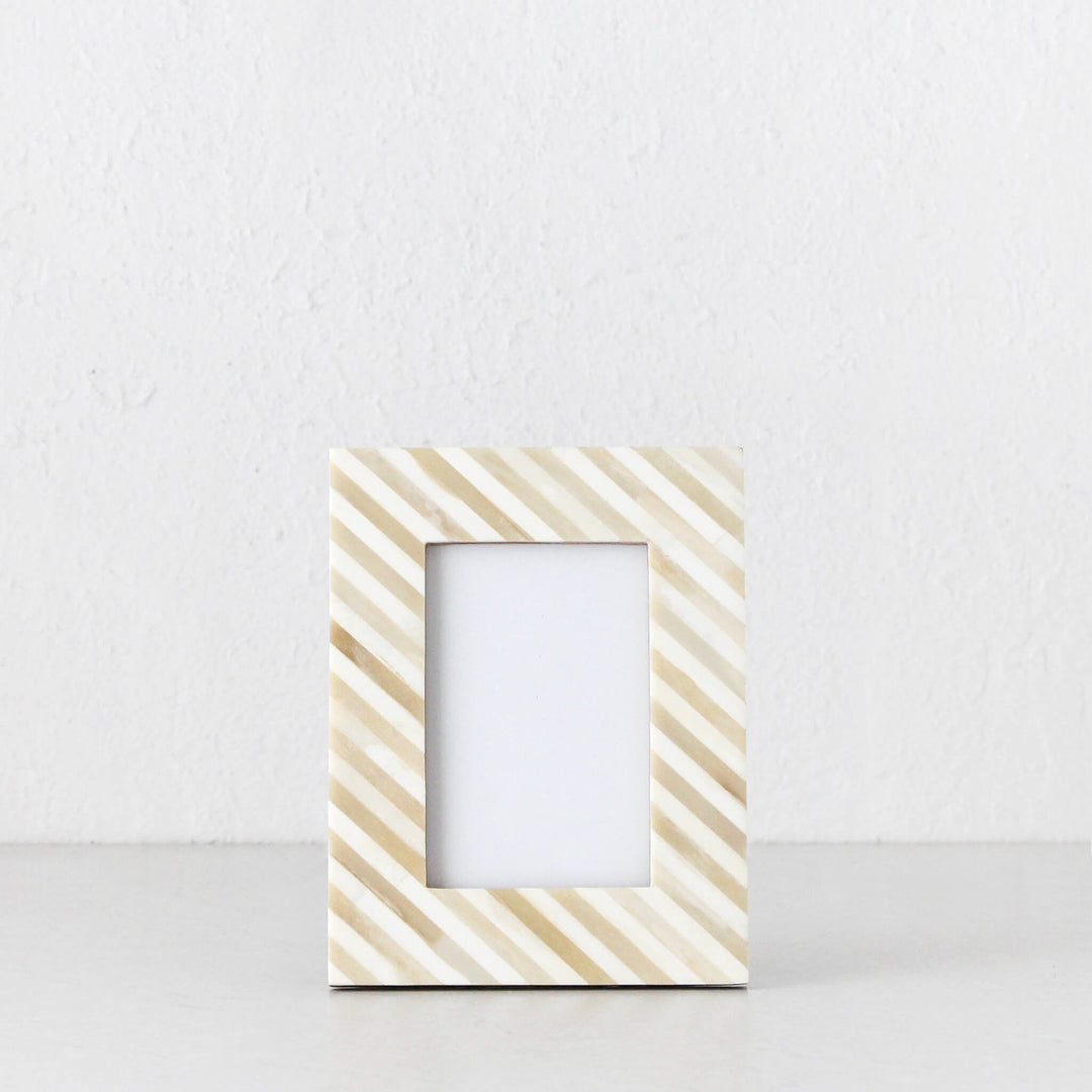 FORRADA BONE PHOTO FRAME  |  4X6  |  NATURAL