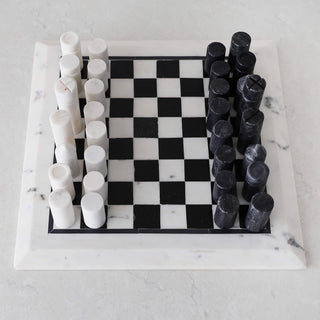 GAMBIT MARBLE CHESS SET  |  WHITE + BLACK MARBLE