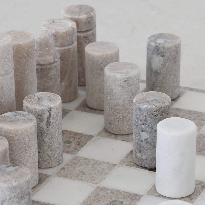 GAMBIT MARBLE CHESS SET  |  WHITE + BEIGE MARBLE
