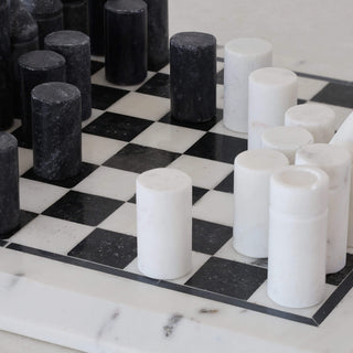GAMBIT MARBLE CHESS SET  |  WHITE + BLACK MARBLE