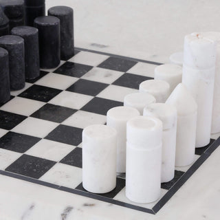 GAMBIT MARBLE CHESS SET  |  WHITE + BLACK MARBLE