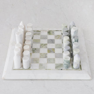 GAMBIT MARBLE CHESS SET  |  GREEN + WHITE MARBLE