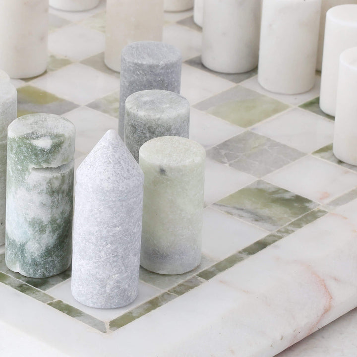 GAMBIT MARBLE CHESS SET  |  GREEN + WHITE MARBLE