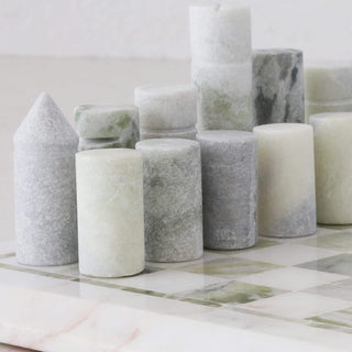 GAMBIT MARBLE CHESS SET  |  GREEN + WHITE MARBLE