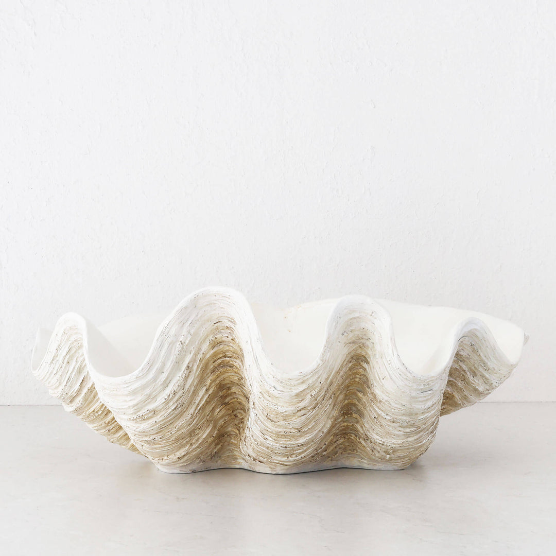 GIANT CLAM SHELL  |  DECORATIVE BOWL   |  NATURAL RESIN  |  EXTRA LARGE