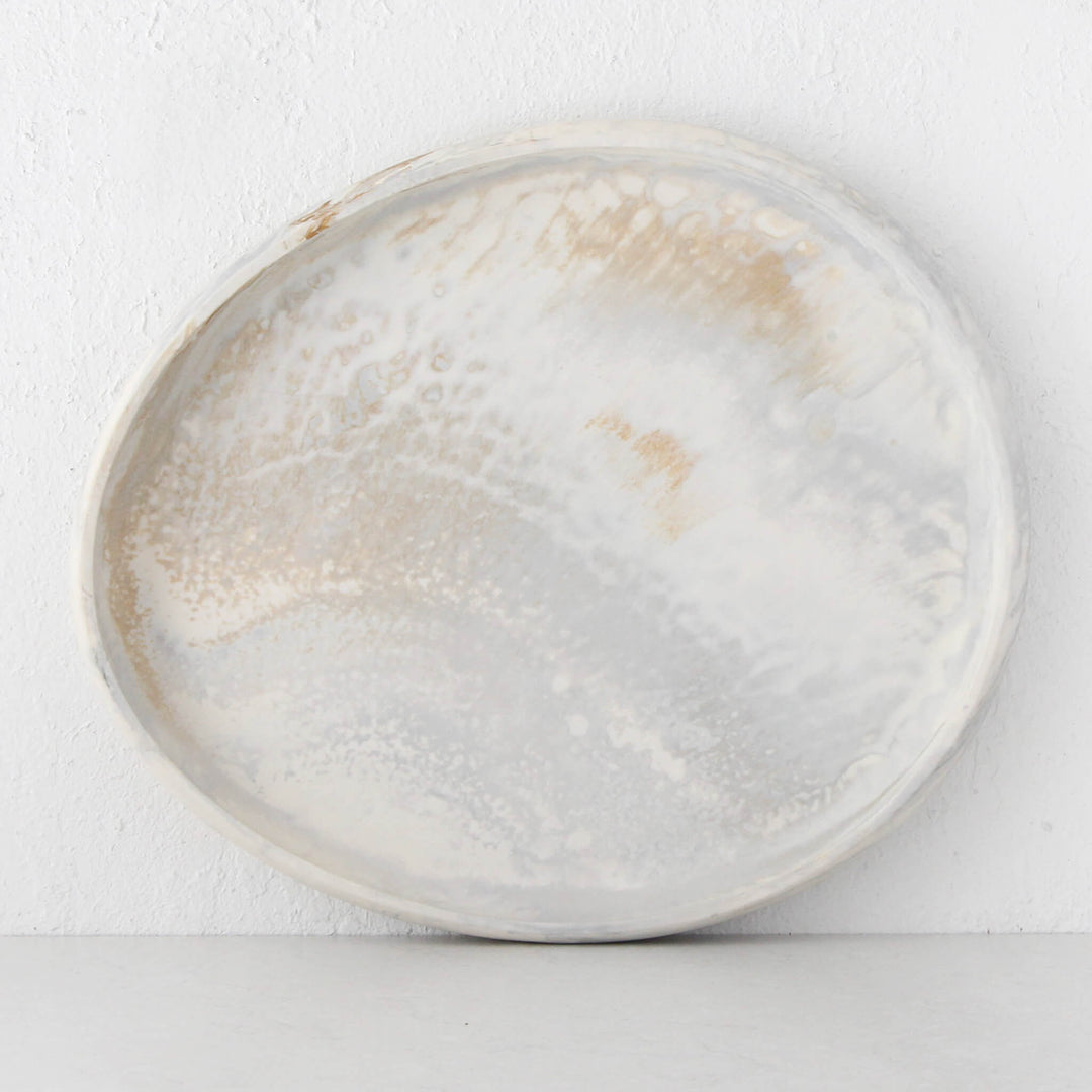 HADLEY OVAL RESIN SERVING TRAY |  LARGE 43CM  |  MARBLED STEEL + SAND