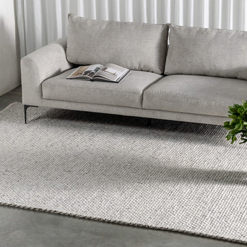 HAND TUFTED RUGS  |  HAMPTONS SILVER