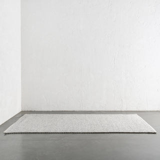 HAND TUFTED RUGS  |  HAMPTONS SILVER