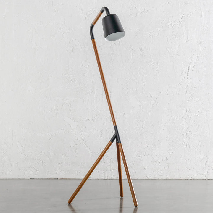 HOPPER FLOOR LAMP | WALNUT + BLACK | LIGHT OFF