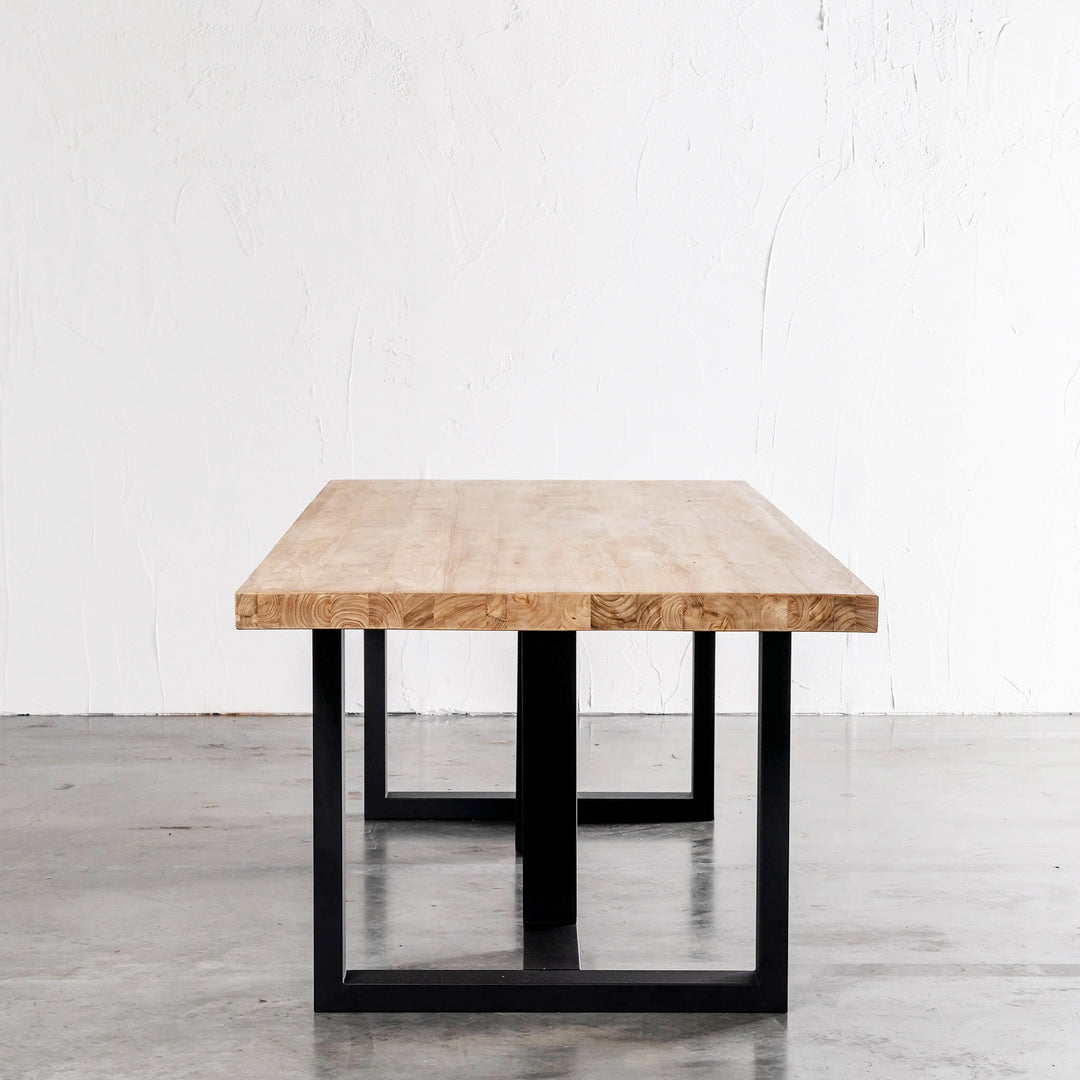 HALMSTAD INDOOR TEAK DINING TABLE | 260CM