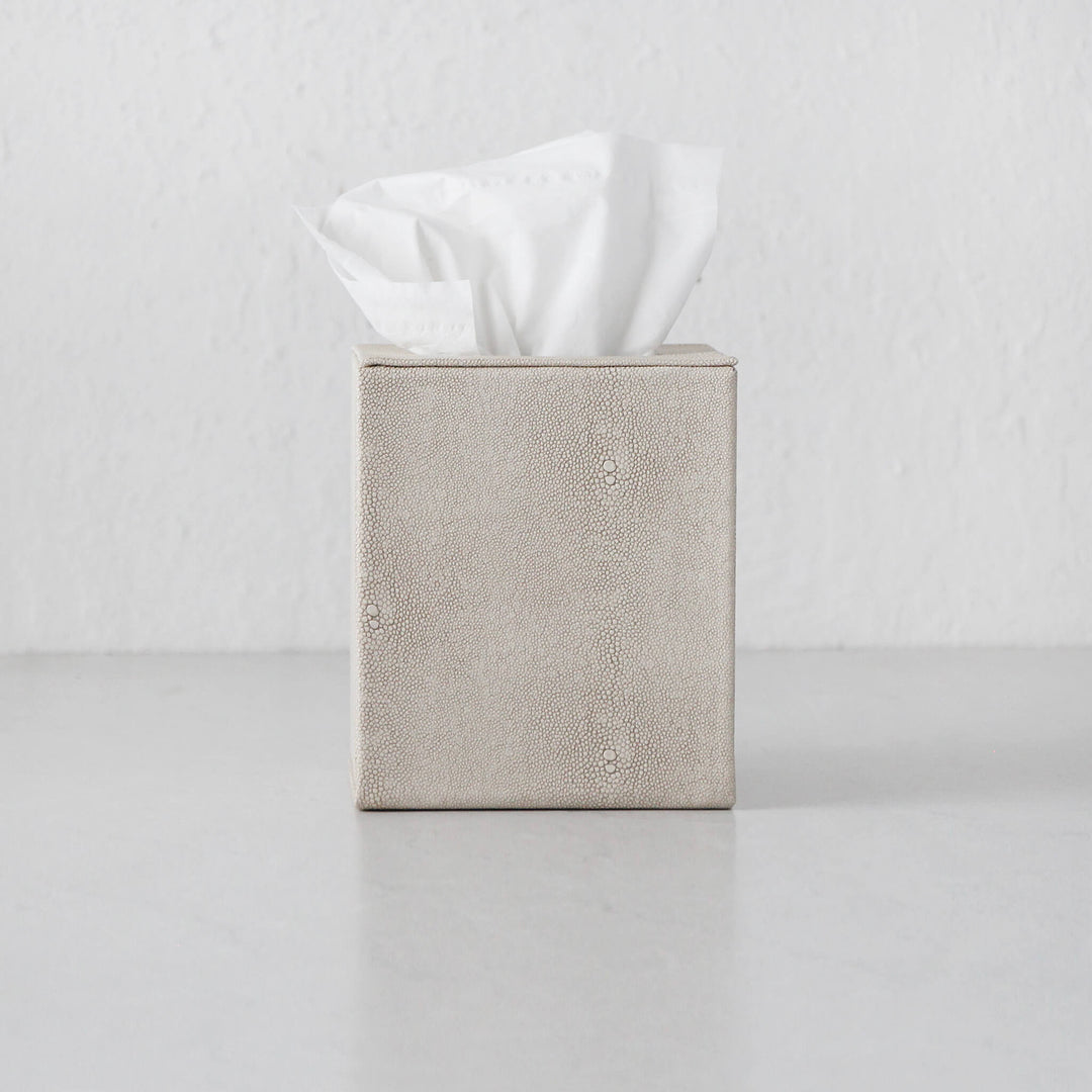 HUNTER SNAKE SQUARE TISSUE BOX COVER   |  SAHARA OFF WHITE