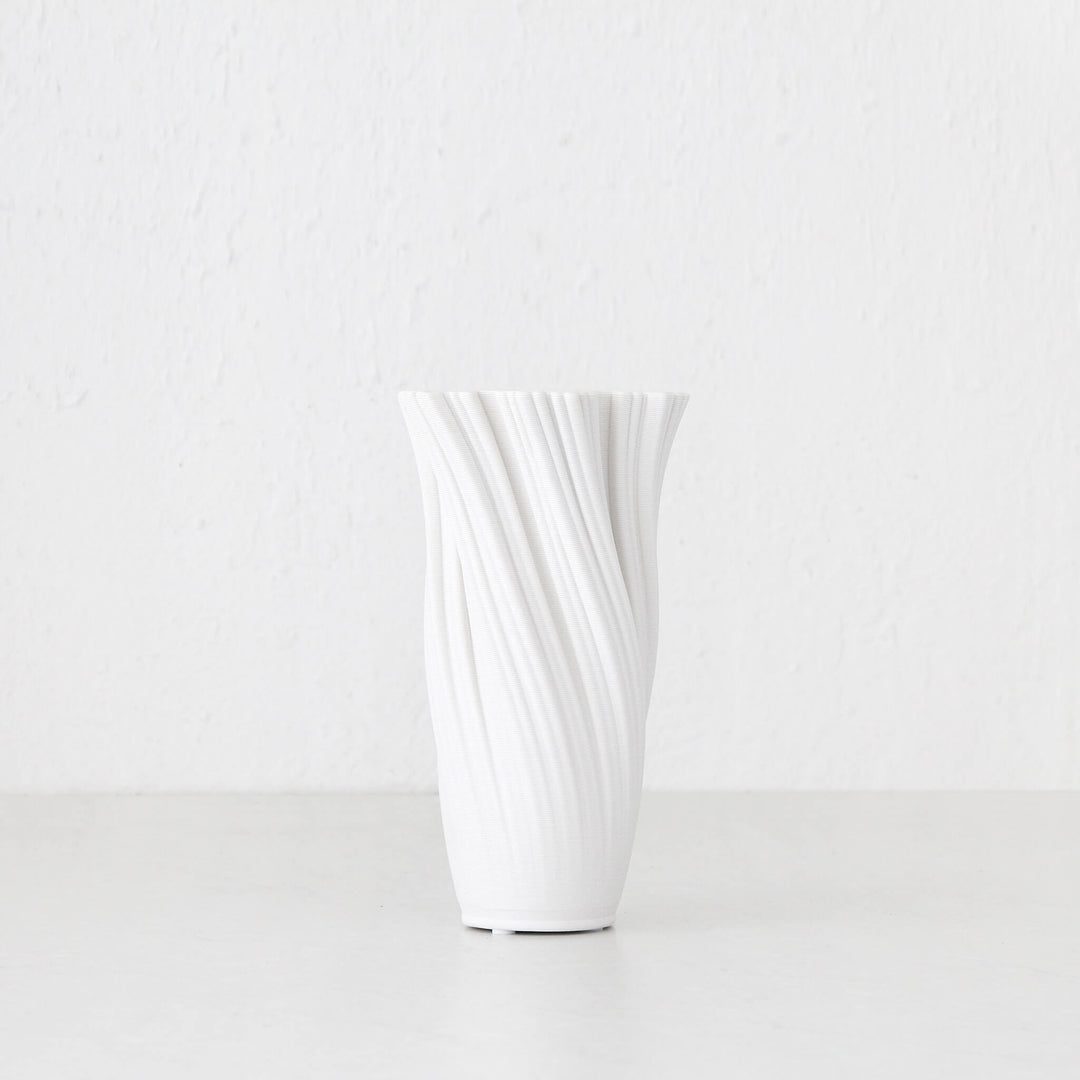 IVY VASE 24CM  |  MATTE WHITE