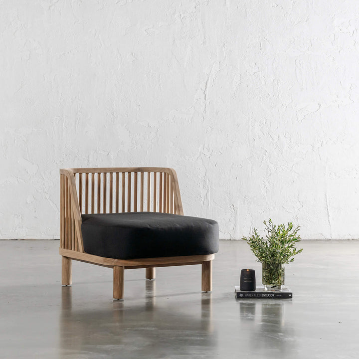 JASPER ULU SPINDLE SOFA CHAIR | BLACK