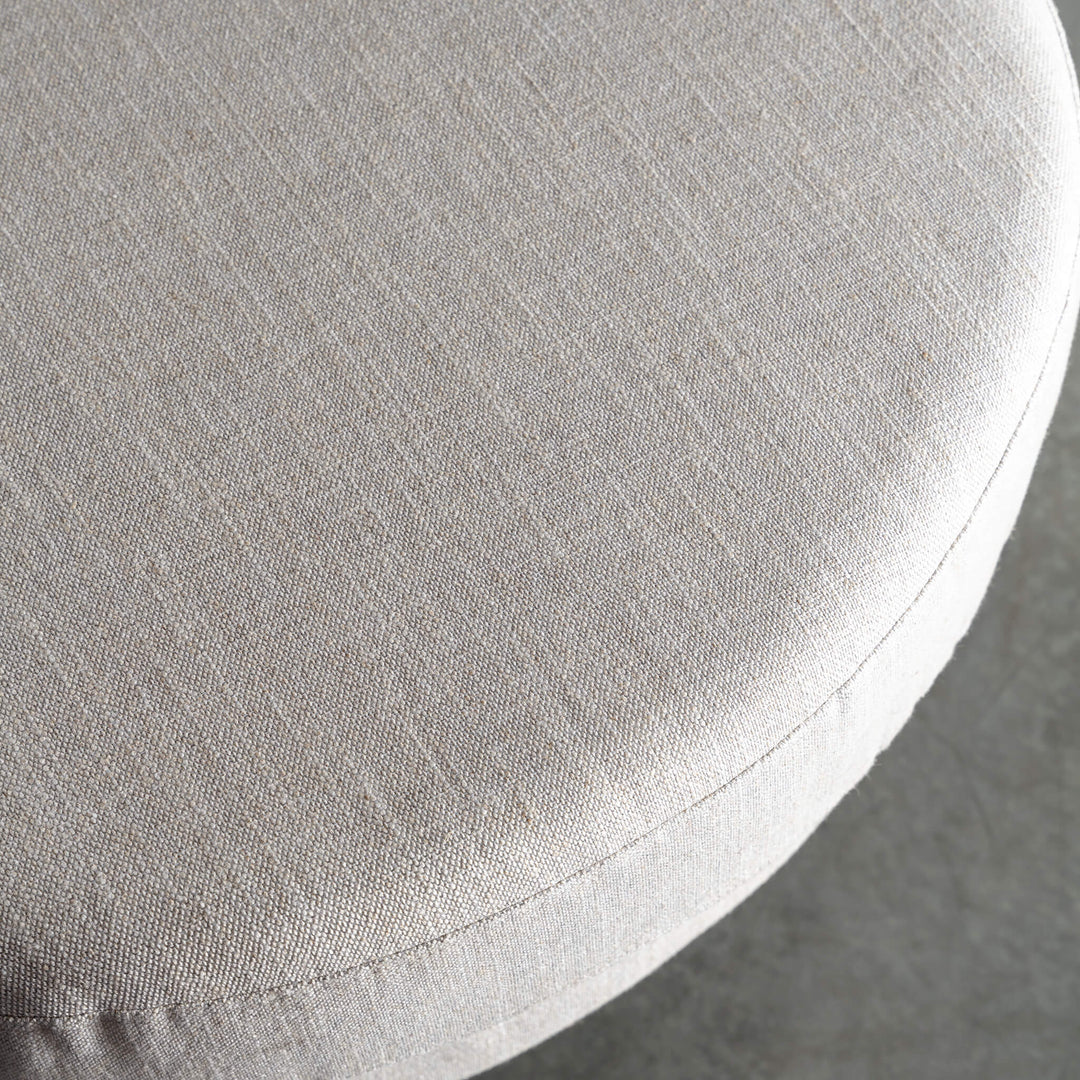 CARSON CUSHION COVER  |  JOVAN DOVE NATURAL CLOSE UP