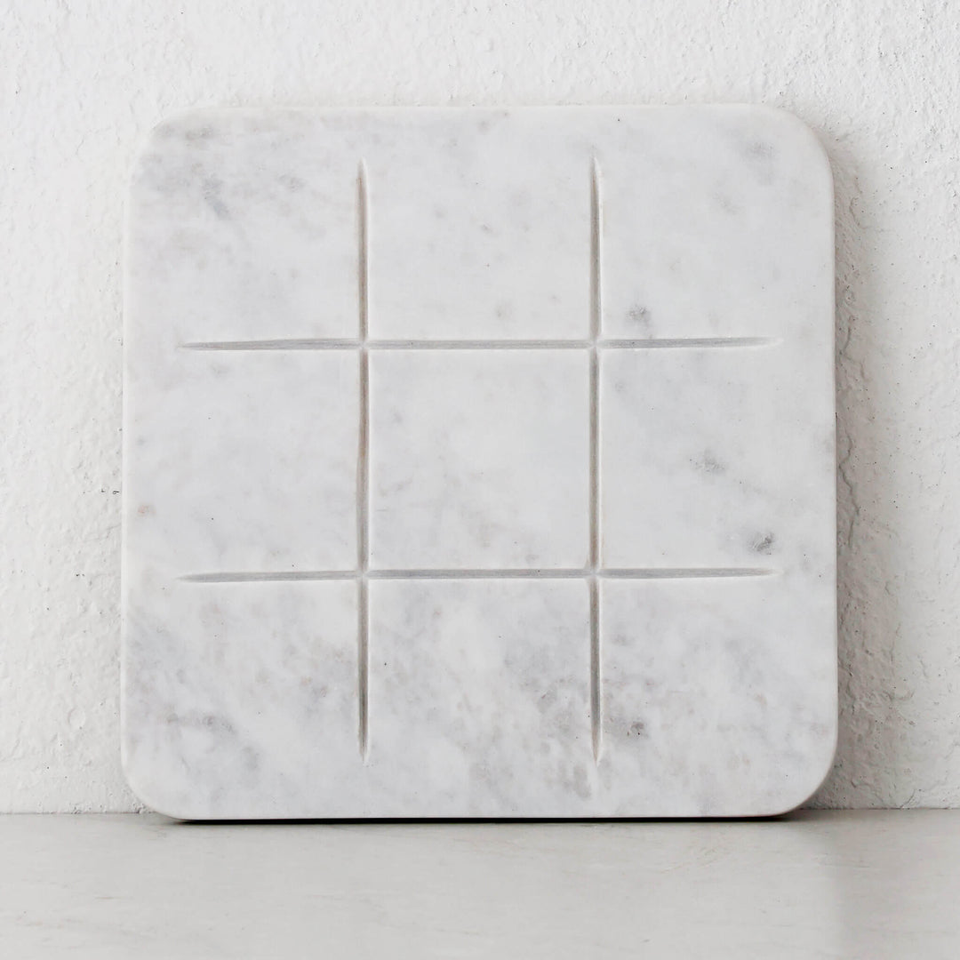 JUEGO MARBLE TIC TAC TOE GAME  |  BEIGE + WHITE MARBLE