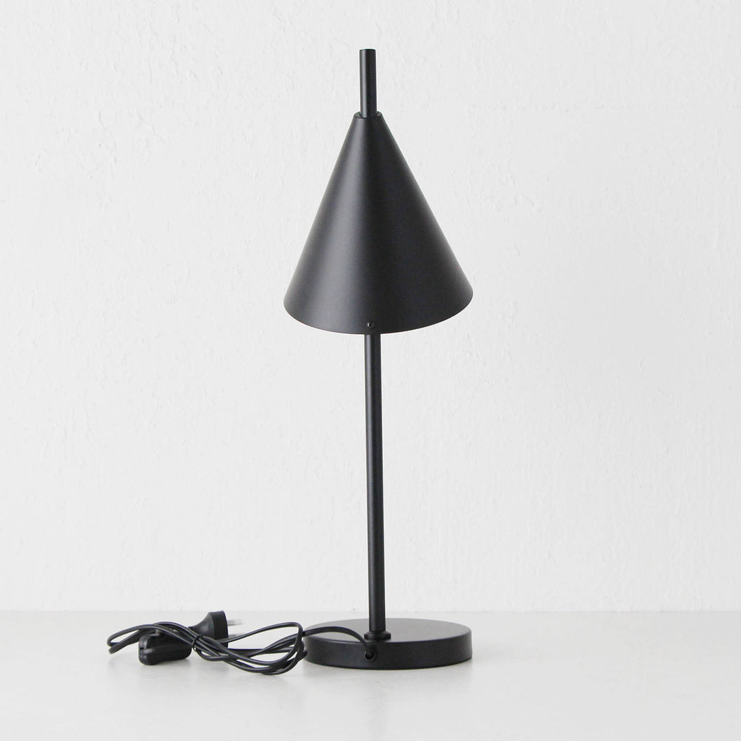 KENNEDY TABLE LAMP  |  BLACK