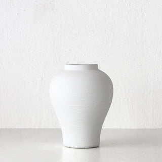 LIVING BY DESIGN EXCLUSIVE  |  KHOLM CERAMIC VASE BUNDLE X2  |  MEDIUM  |  NATURAL WHITE CERAMIC