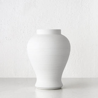 LIVING BY DESIGN EXCLUSIVE  |  KHOLM CERAMIC VASE BUNDLE X2  |  M + L  |  NATURAL WHITE CERAMIC