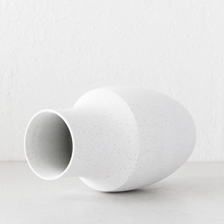 KISHI SPECKLED CERAMIC VASE  |  31CM  |  WHITE + SAND CERAMIC